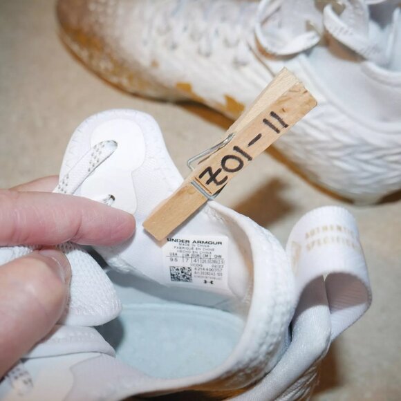 Under Armour Spotlight Clone MC LE Football Cleat Women's Size 9.5 Narrow NEW - Picture 12 of 12